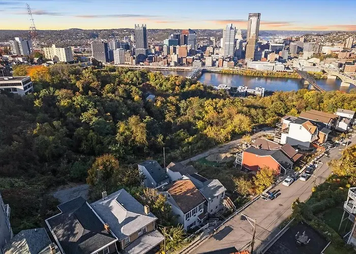Apartment Skyline Serenity Retreat Pittsburgh